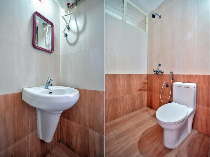Bathroom, 2bhk Sparkling Apartment with POOL, North Goa