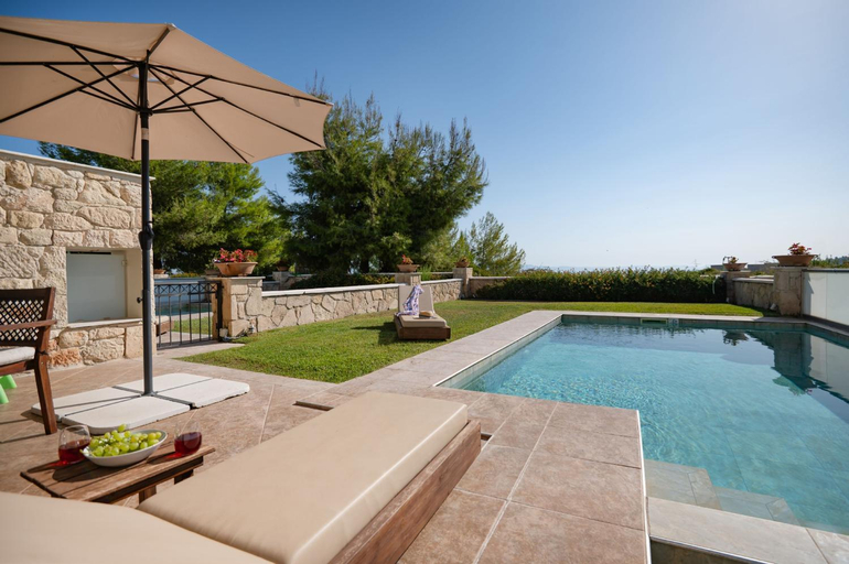 Swimming pool 2, Sunny Villa Tria, Central Macedonia