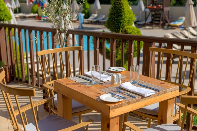 Food & Drinks 5, Sun Beach Resort, South Aegean