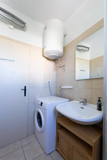 Bathroom 3, Apartments Violeta, Novalja