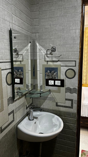 Bathroom 3, M K Hotel & Restaurant, Gautam Buddha Nagar