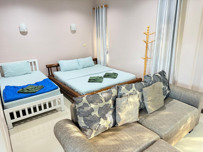 Others 3, บ้านชมเขา - Baan Chom Khao, Pak Chong