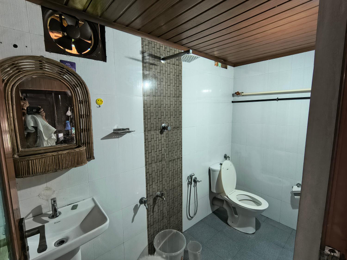 Bathroom 3, Arthunkal Beach villa Marari, Alappuzha