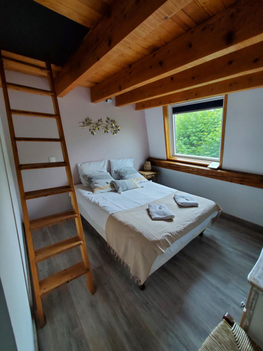Bedroom 3, Camping Hotel Les Airelles Montagne Ardechoise, Ardèche