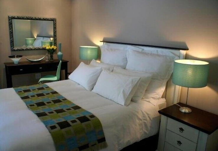 Bedroom 3, No 5 on Franschoek, City of Johannesburg