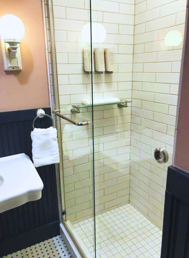 Bathroom 5, Martha S Bed And Breakfast, Lancaster