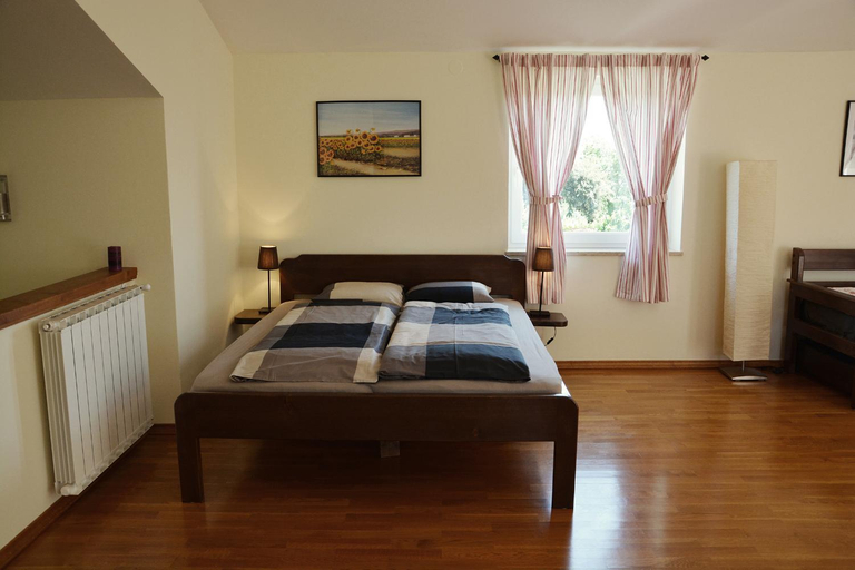 Others 3, Villa Gardena with private pool, Ližnjan
