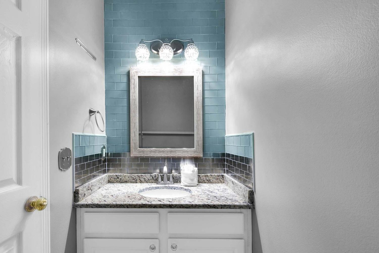 Bathroom 4, Coastal Cottage, Escambia