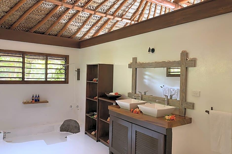 Bathroom 5, Navutu Stars Resort, Ba