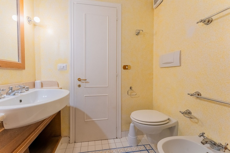 Bathroom 4, Sea Villas Country Village, Sassari