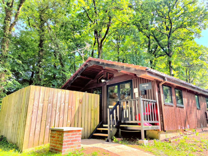 Exterior & Views, Snowdrop 9 Hot Tub, Carmarthenshire