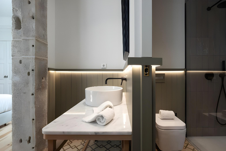 Bathroom 3, Libere Porto Laranjais, Porto