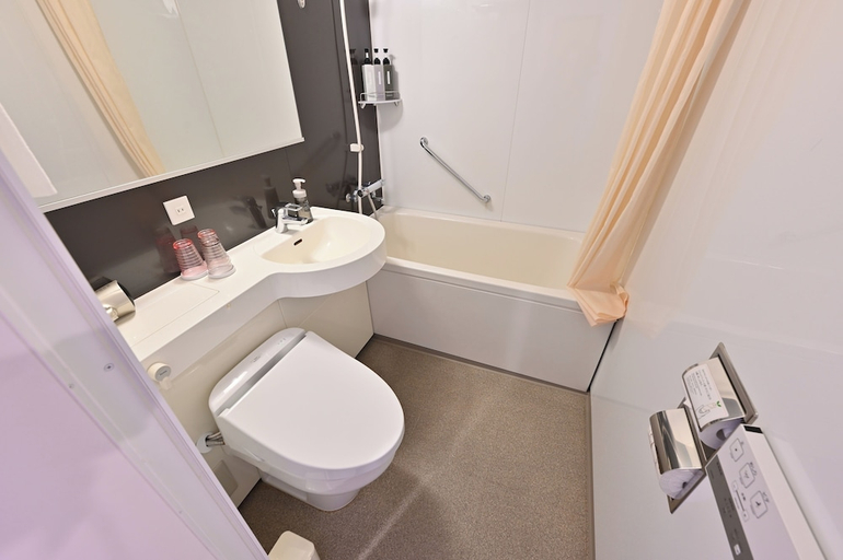 Bathroom 4, Keihan Sapporo Hotel, Sapporo