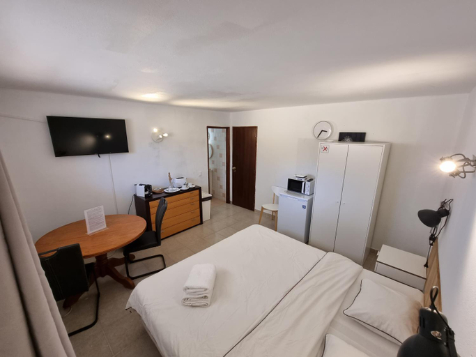 Others 4, AAA APARTAMENTS T0 Piscina Marina, Albufeira