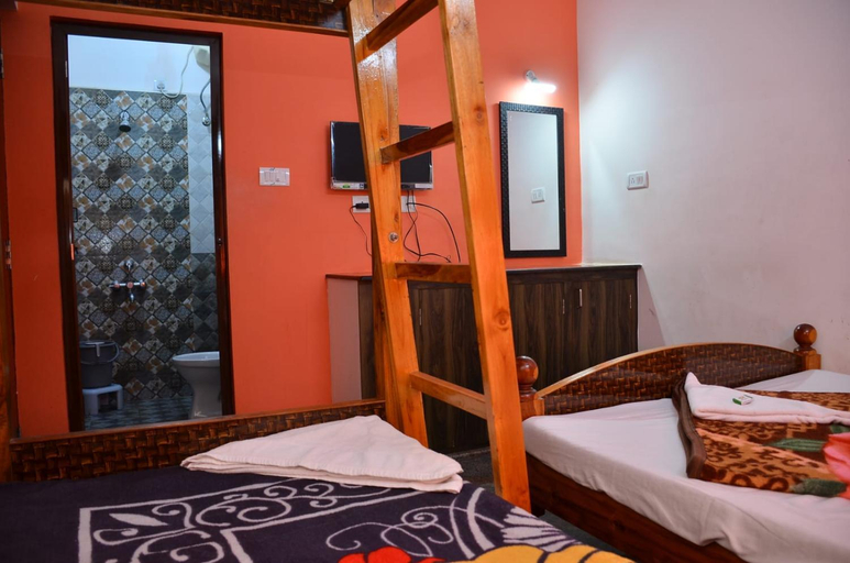 Bedroom 2, Misty Meadows, Dindigul