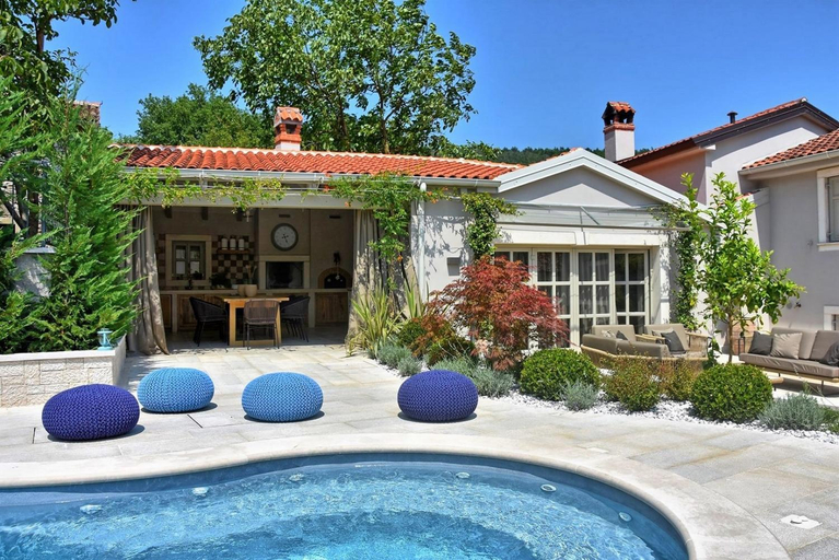 Others 2, Villa Zita Exclusive with Pool  Sauna, Pićan