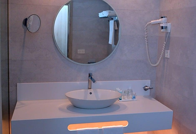 Bathroom 5, Bahia Principe Explore Fantasia All Inclusive, Santa Cruz de Tenerife