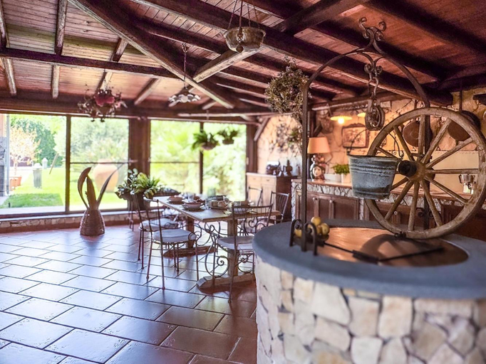 Others 5, Villa Etna, Catania