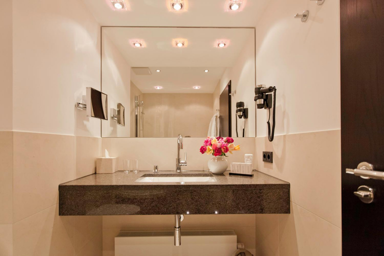 Bathroom 4, Favor Hotel Königsallee, Düsseldorf