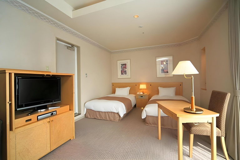 Bedroom 3, Tokachi Gardens Hotel, Obihiro