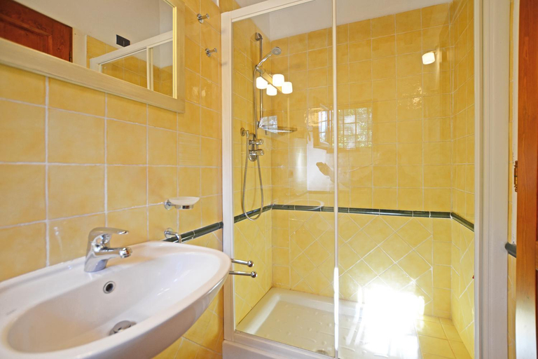 Bathroom 4, Francigena Apartments with Shared Pool and Private Garden, Florence