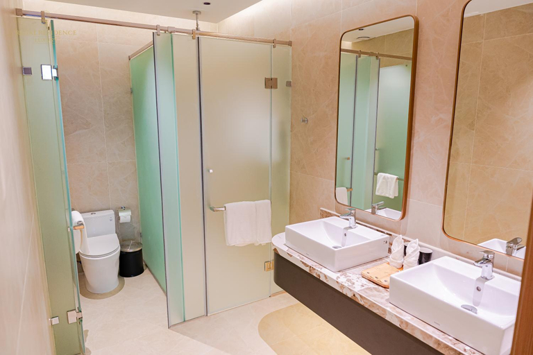 Bathroom 5, Regal Collection House, Đồng Hới