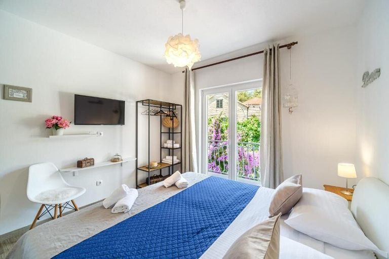 Bedroom 2, Rooms Ana, Milna