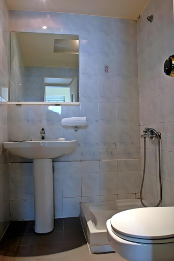 Bathroom 4, Semeli Hotel, Attica