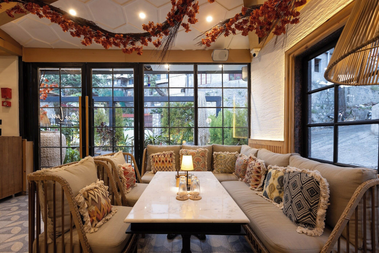 Restaurant, Romeo Lane the Courtyard House Mussoorie, Dehradun