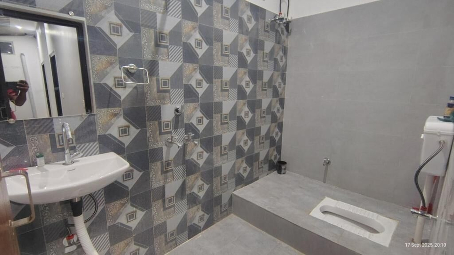 Bathroom 5, Aarambh Homestay, Faizabad