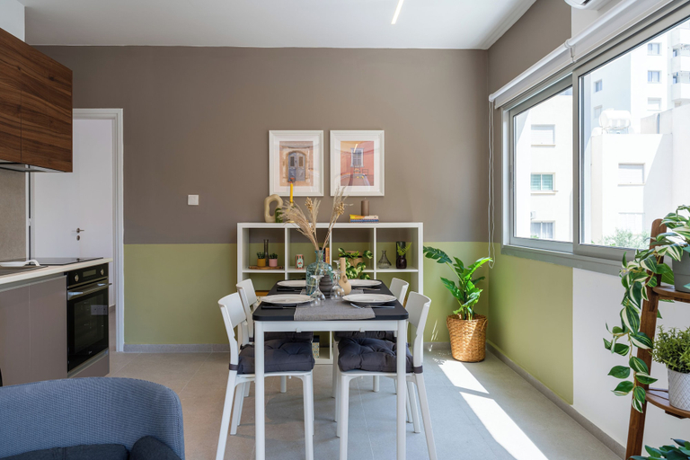 In-room dining 4, Cloudwalk 1- BR Apartment in Larnaca, Larnaca