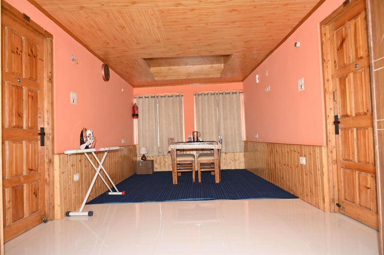 Interior 4, Sunrise Homestay, Shimla