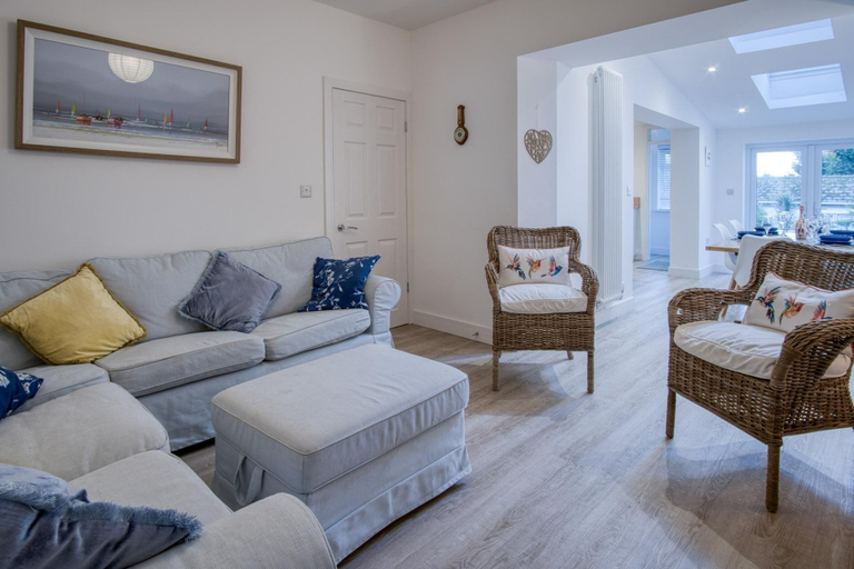 Floor plan 2, Taliesin - 5 Bedroom Holiday Home - Tenby, Pembrokeshire