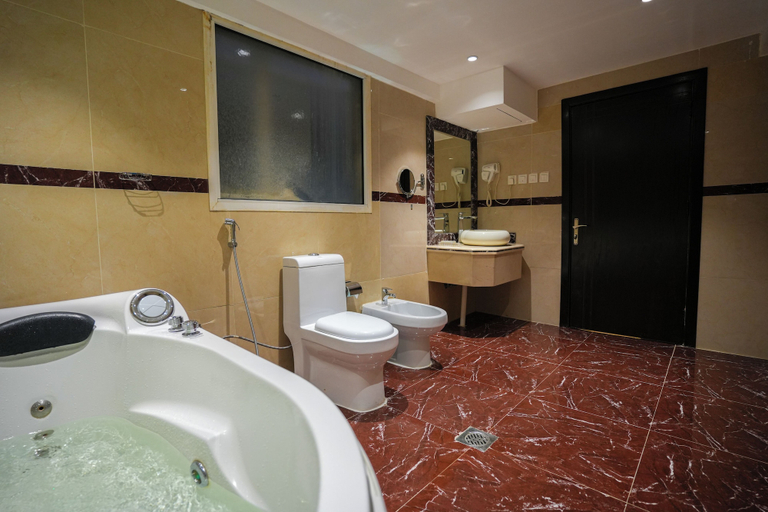 Bathroom 4, Haven Plaza Hotel Riyadh, Riyadh