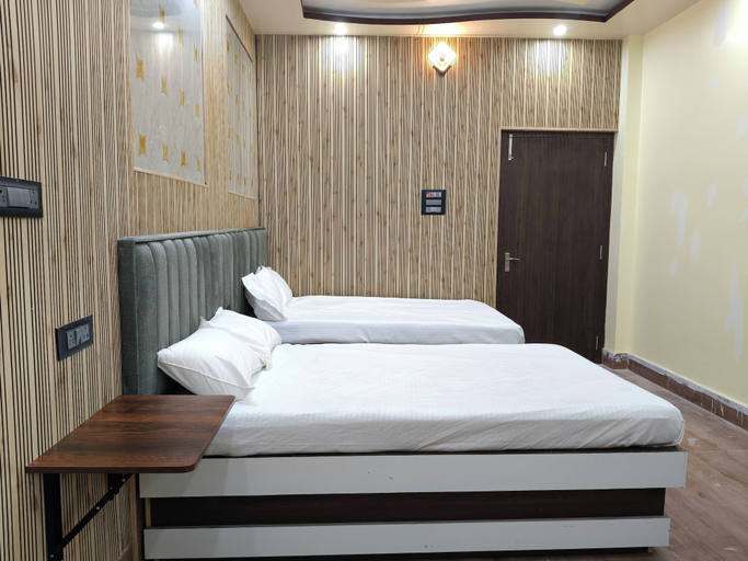 Room 4, The Royal Prince Hotel, Nawada