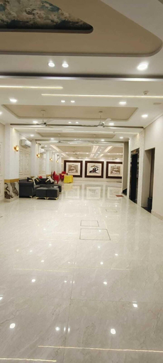 Lobby sitting area 4, The Golden Taj Vrindavan, Mathura