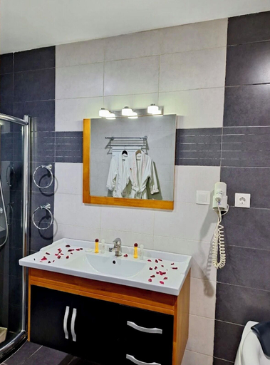Others 4, El Bey Hotel, Constantine