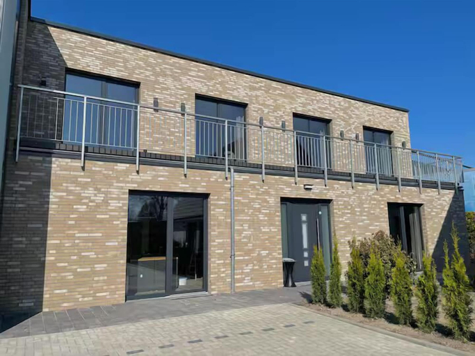 Exterior & Views 2, A & B Apartment u. Zimmervermietung eGbR, Pinneberg