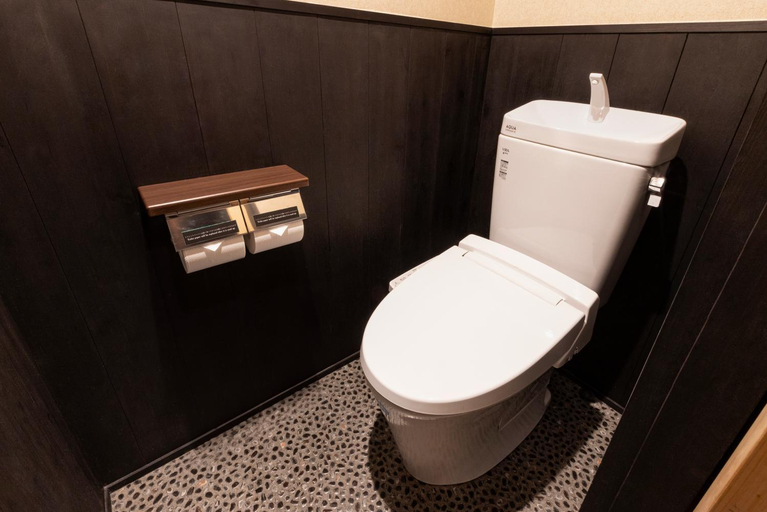 Bathroom 3, Rinn Gojomibugawa EAST, Kyoto