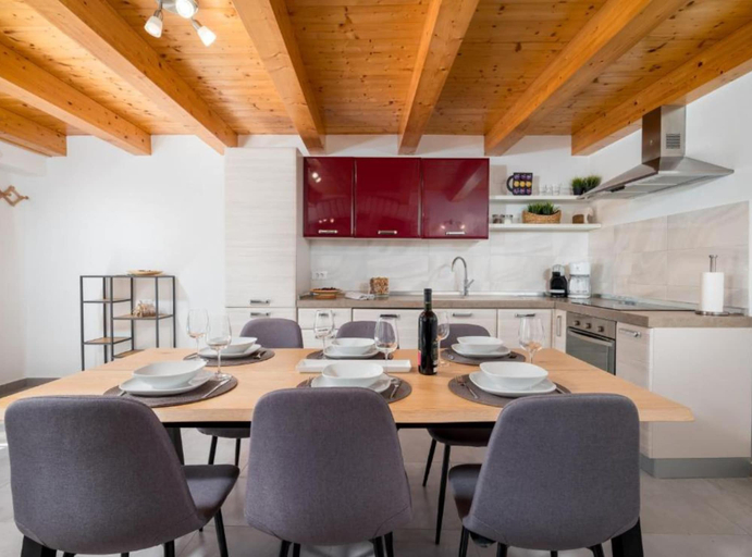 Private kitchen 2, Villa Prestige Azinetti With Pool, Svetvinčenat