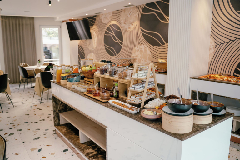 Breakfast buffet 4, Moenia Boutique Hotel, Durrësit