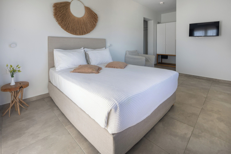 Room 4, Sueno Studios and Apartments, Crete