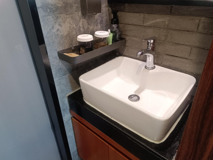 Bathroom 4, Nostalgia Hotel (Beijing Prince Gong's Mansion), Beijing