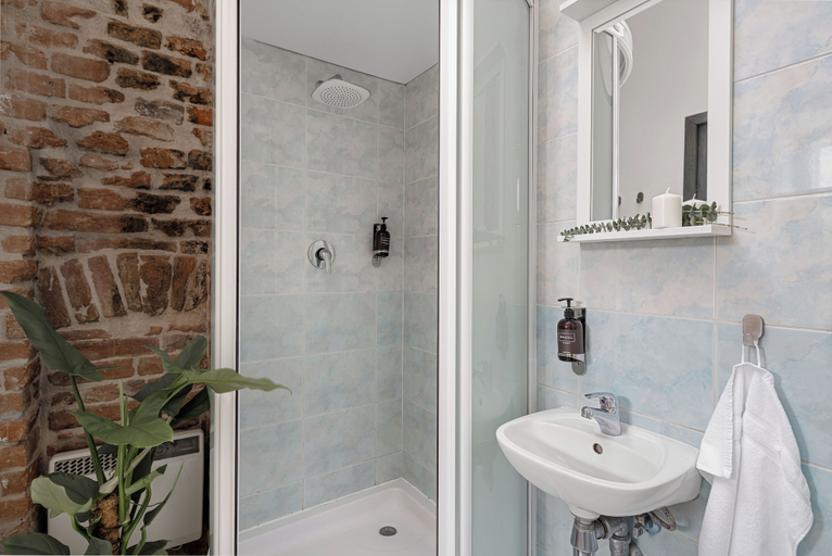 Bathroom 3, Enjoy Downtown Boutique Apartments #12 by Goodnite cz, Brno