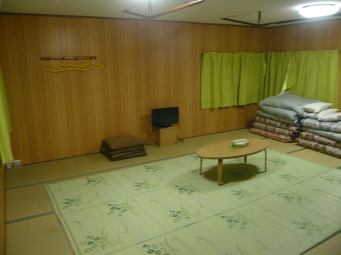 Bedroom 4, Youth Hostel WANIHIMA~Lakeside BIWA, Ōtsu