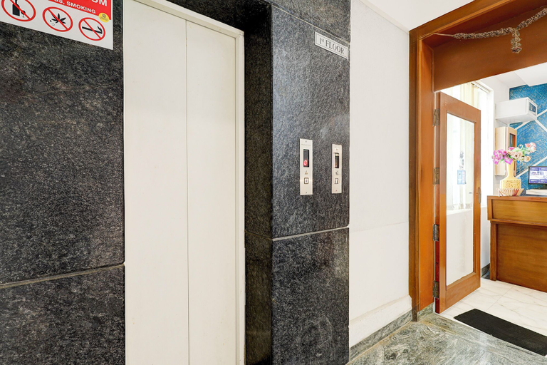 Elevator, Fabhotel Ecr’S Royal Elite, Kancheepuram