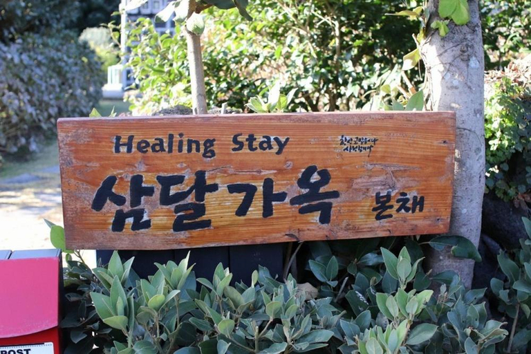 Others 2, Jaeju Samdal Gaok, Seogwipo