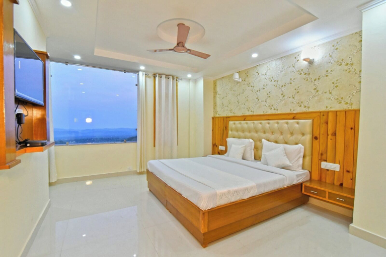 Room 4, Hotel Pine View # 5 Star Feeling # Near Cricket stadium 5 km# VPO, Sudher Dharamshala, Kangra