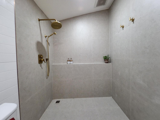 Bathroom 4, Barbados Terrace, Muang Rayong