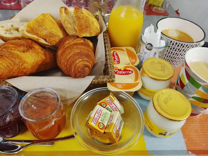 Food & Drinks 5, Chambres d'Hotes Le Mimosa, Hérault